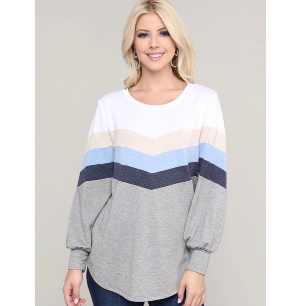 Last 1!💙COLOR BLOCK TOP - Picture 2 of 6